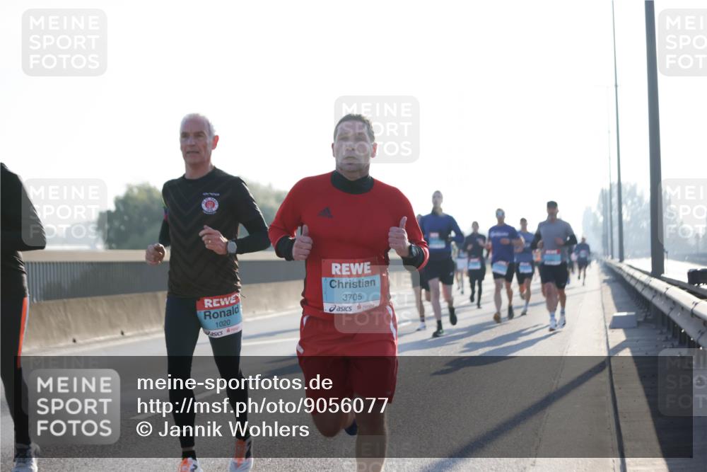03.10.2025 - Köhlbrandbrückenlauf Jannik Wohlers http://msf.ph/oto/9056077 03.10.2025 09:13:03 Position 3 1020, 3705 meine-sportfotos.de