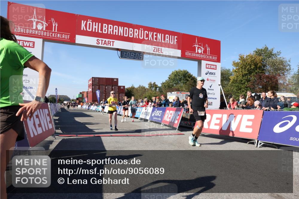 03.10.2025 - Köhlbrandbrückenlauf Lena Gebhardt http://msf.ph/oto/9056089 03.10.2025 13:08:06 Ziel 4107, 4184, 4357, 4395, 4409, 4639, 5959, 6022, 6244, 6348, 6409, 6635, 6752, 6774, 6824 meine-sportfotos.de
