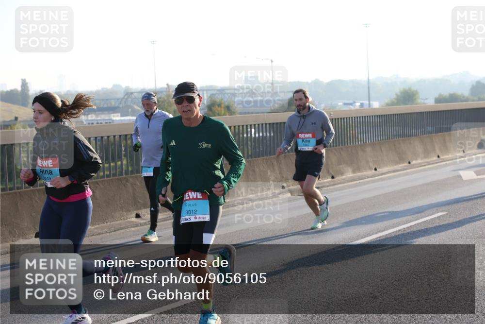 03.10.2025 - Köhlbrandbrückenlauf Lena Gebhardt http://msf.ph/oto/9056105 03.10.2025 09:17:20 Position 1 449, 5, 1380, 3812 meine-sportfotos.de