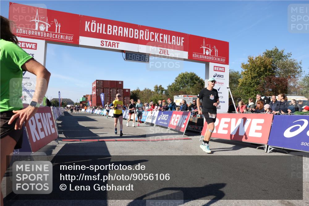 03.10.2025 - Köhlbrandbrückenlauf Lena Gebhardt http://msf.ph/oto/9056106 03.10.2025 13:08:06 Ziel 4107, 4184, 4357, 4395, 4409, 4639, 5959, 6022, 6244, 6348, 6409, 6635, 6752, 6774, 6824 meine-sportfotos.de