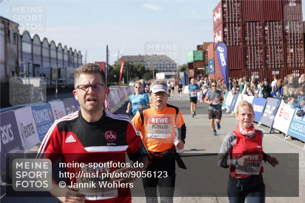 03.10.2025 - Köhlbrandbrückenlauf Jannik Wohlers http://msf.ph/oto/9056123 03.10.2025 13:10:42 Ziel 4081, 4386, 4412, 4488, 4514, 5229, 5383, 5410, 5738, 5753, 5889, 6177, 6269, 6273, 6779 meine-sportfotos.de