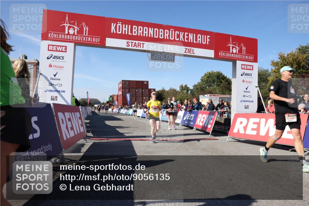 03.10.2025 - Köhlbrandbrückenlauf Lena Gebhardt http://msf.ph/oto/9056135 03.10.2025 13:08:07 Ziel 4107, 4184, 4357, 4395, 4409, 5959, 6022, 6348, 6635, 6752, 6774, 6824 meine-sportfotos.de