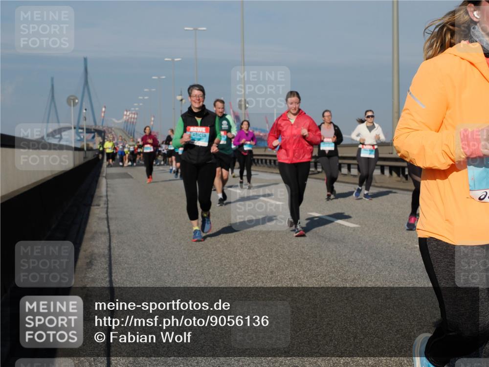 03.10.2025 - Köhlbrandbrückenlauf Fabian Wolf http://msf.ph/oto/9056136 03.10.2025 10:03:23 Position 3  meine-sportfotos.de