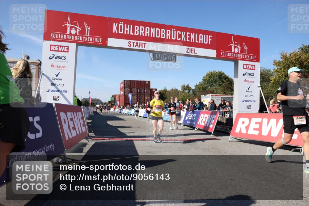 03.10.2025 - Köhlbrandbrückenlauf Lena Gebhardt http://msf.ph/oto/9056143 03.10.2025 13:08:07 Ziel 4107, 4184, 4357, 4395, 4409, 5959, 6022, 6348, 6635, 6752, 6774, 6824 meine-sportfotos.de
