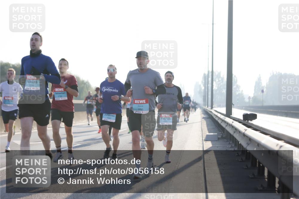 03.10.2025 - Köhlbrandbrückenlauf Jannik Wohlers http://msf.ph/oto/9056158 03.10.2025 09:13:06 Position 3 1016, 2792, 1040, 3785, 1037 meine-sportfotos.de