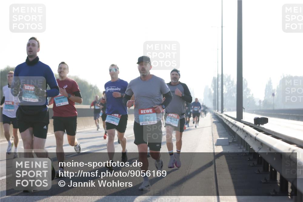 03.10.2025 - Köhlbrandbrückenlauf Jannik Wohlers http://msf.ph/oto/9056169 03.10.2025 09:13:06 Position 3 1016, 2792, 1040, 3785, 1037 meine-sportfotos.de