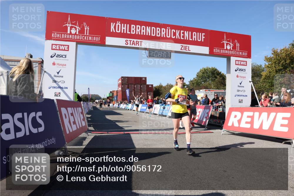 03.10.2025 - Köhlbrandbrückenlauf Lena Gebhardt http://msf.ph/oto/9056172 03.10.2025 13:08:08 Ziel 4107, 4184, 4307, 4357, 4395, 4409, 5959, 6022, 6348, 6635, 6752, 6774, 6824 meine-sportfotos.de