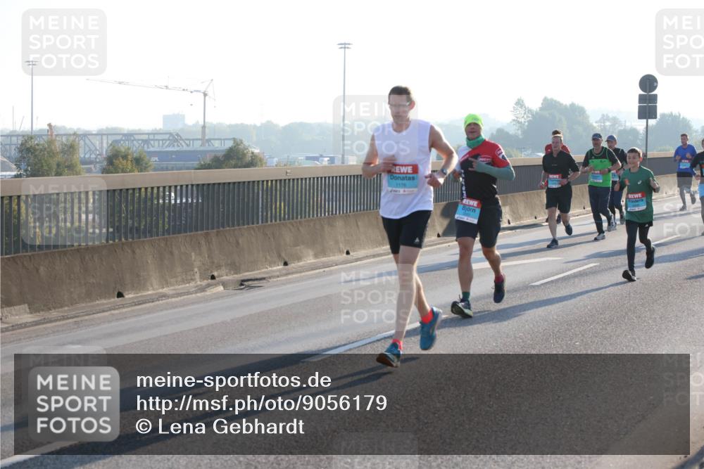 03.10.2025 - Köhlbrandbrückenlauf Lena Gebhardt http://msf.ph/oto/9056179 03.10.2025 09:17:21 Position 1 1176 meine-sportfotos.de