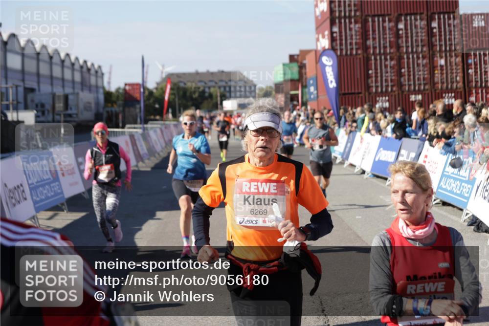 03.10.2025 - Köhlbrandbrückenlauf Jannik Wohlers http://msf.ph/oto/9056180 03.10.2025 13:10:43 Ziel 4081, 4386, 4412, 4488, 4514, 5229, 5383, 5410, 5738, 5753, 5889, 6177, 6269, 6273, 6779 meine-sportfotos.de