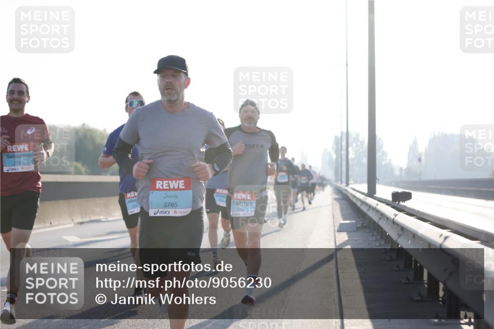 03.10.2025 - Köhlbrandbrückenlauf Jannik Wohlers http://msf.ph/oto/9056230 03.10.2025 09:13:07 Position 3 2792, 1040, 3785, 1037, 51 meine-sportfotos.de