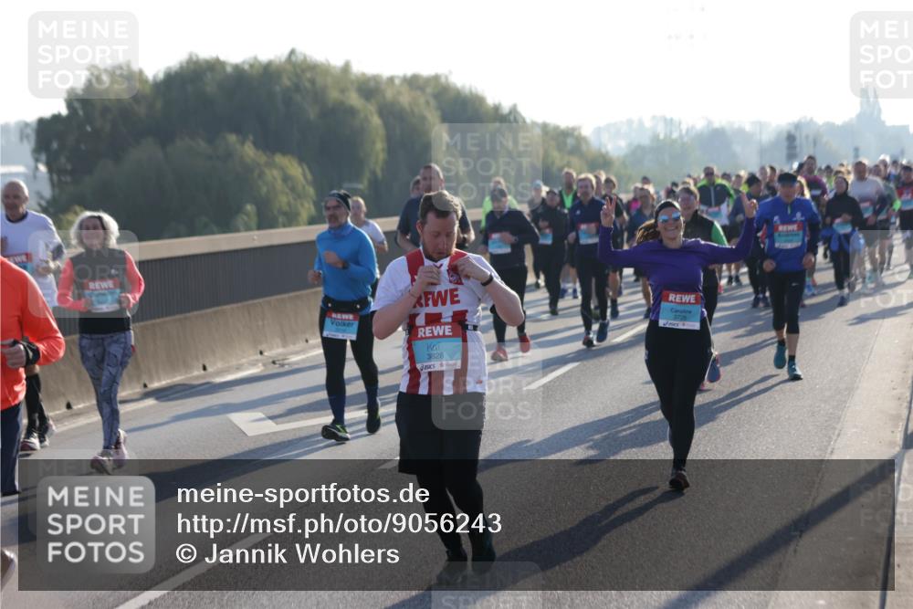 03.10.2025 - Köhlbrandbrückenlauf Jannik Wohlers http://msf.ph/oto/9056243 03.10.2025 09:20:52 Position 3 3828, 3726 meine-sportfotos.de