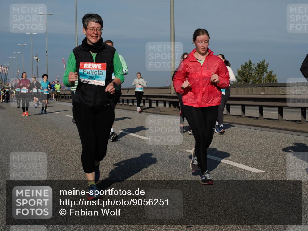 03.10.2025 - Köhlbrandbrückenlauf Fabian Wolf http://msf.ph/oto/9056251 03.10.2025 10:03:25 Position 3 3582 meine-sportfotos.de