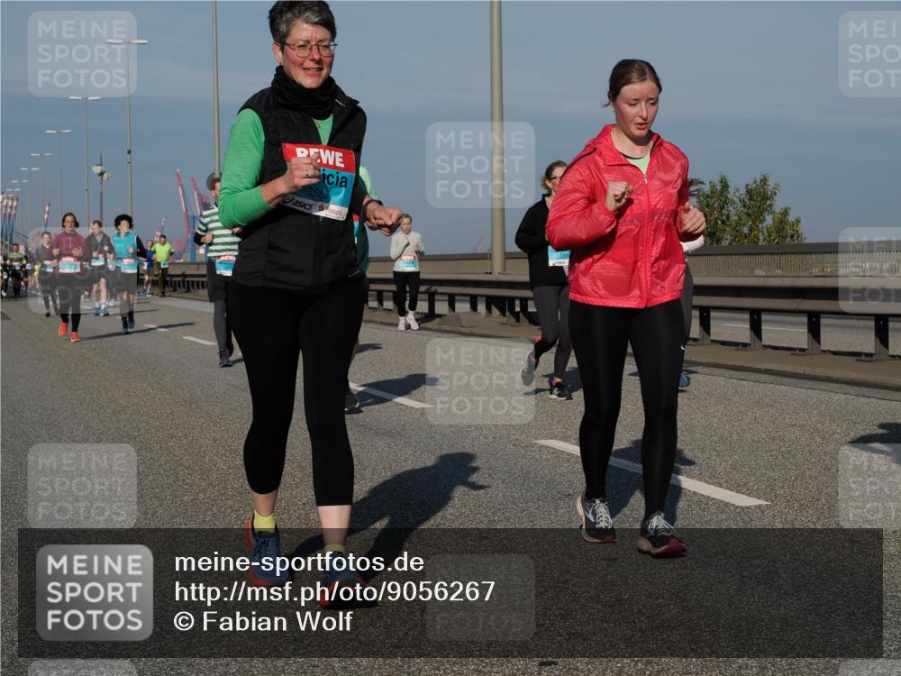03.10.2025 - Köhlbrandbrückenlauf Fabian Wolf http://msf.ph/oto/9056267 03.10.2025 10:03:25 Position 3 3582 meine-sportfotos.de