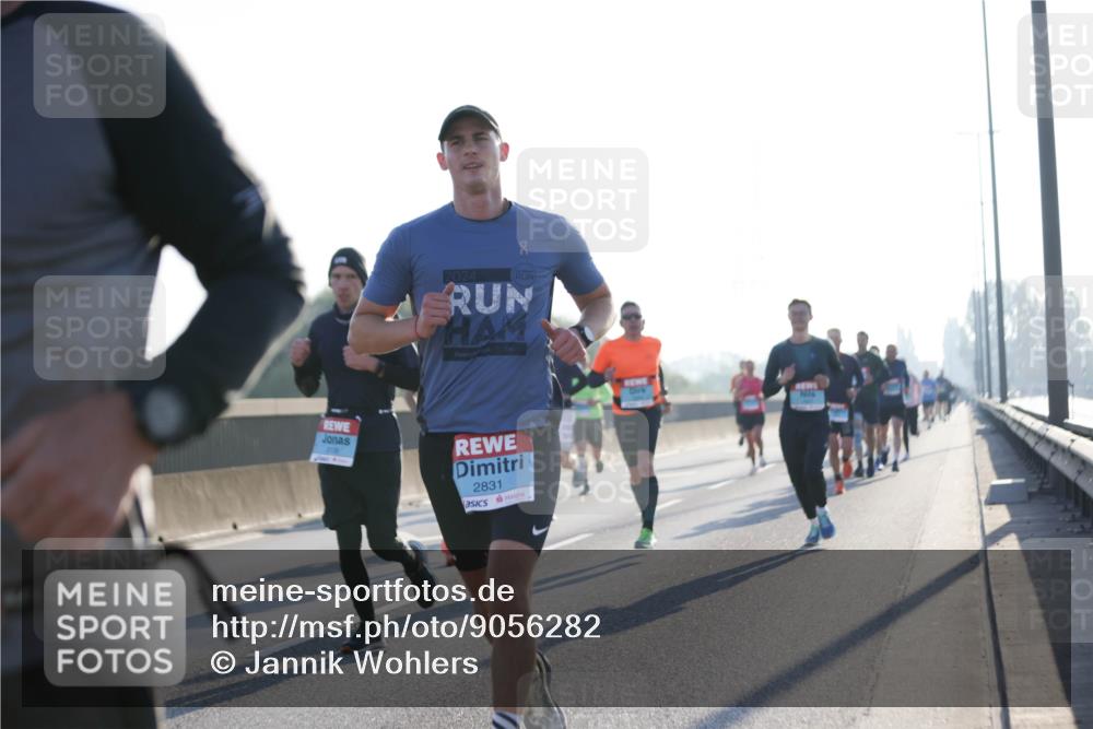 03.10.2025 - Köhlbrandbrückenlauf Jannik Wohlers http://msf.ph/oto/9056282 03.10.2025 09:13:09 Position 3 2024, 2831 meine-sportfotos.de
