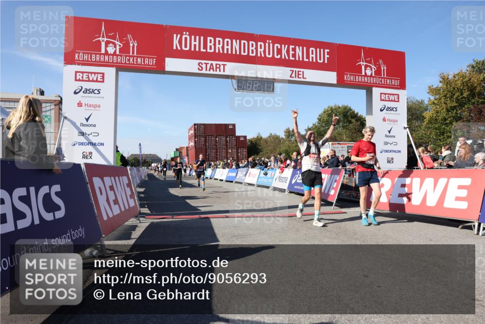 03.10.2025 - Köhlbrandbrückenlauf Lena Gebhardt http://msf.ph/oto/9056293 03.10.2025 13:08:12 Ziel 4107, 4307, 4357, 4409, 4768, 5243, 5994, 6635, 6752, 6774, 6824 meine-sportfotos.de