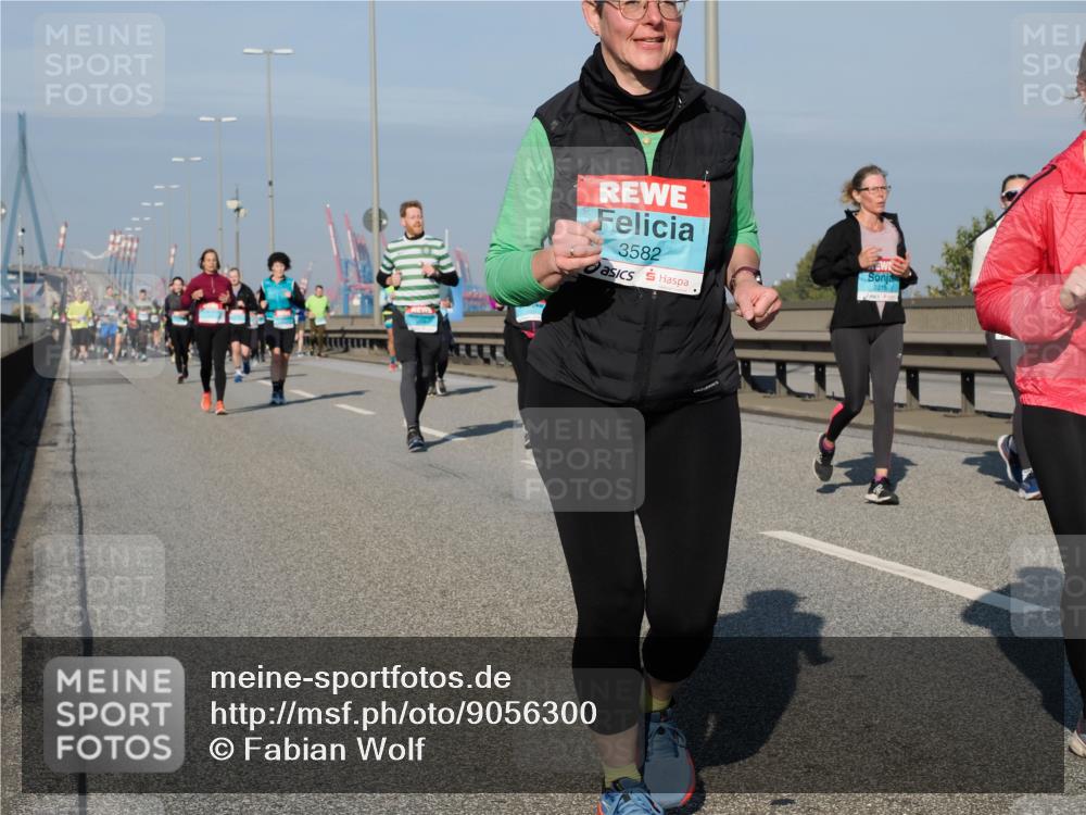 03.10.2025 - Köhlbrandbrückenlauf Fabian Wolf http://msf.ph/oto/9056300 03.10.2025 10:03:26 Position 3 3582, 2216 meine-sportfotos.de