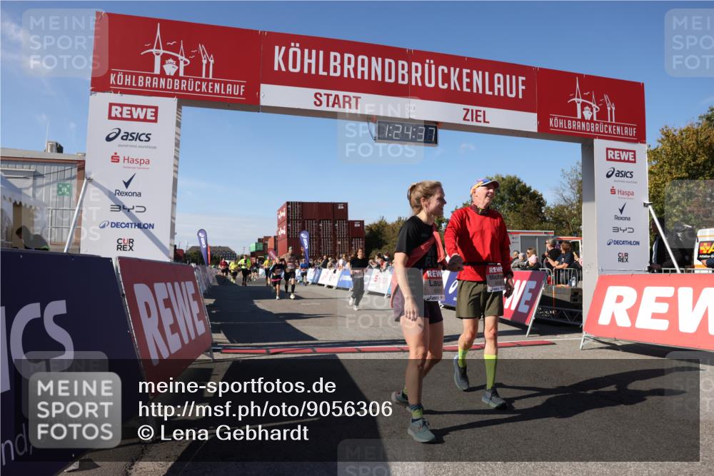 03.10.2025 - Köhlbrandbrückenlauf Lena Gebhardt http://msf.ph/oto/9056306 03.10.2025 13:24:38 Ziel 4535, 4786, 5394, 6039, 6113, 6114, 6149, 6150, 6198, 6551 meine-sportfotos.de