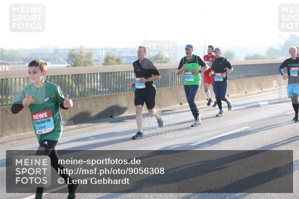 03.10.2025 - Köhlbrandbrückenlauf Lena Gebhardt http://msf.ph/oto/9056308 03.10.2025 09:17:25 Position 1 3498, 1239 meine-sportfotos.de