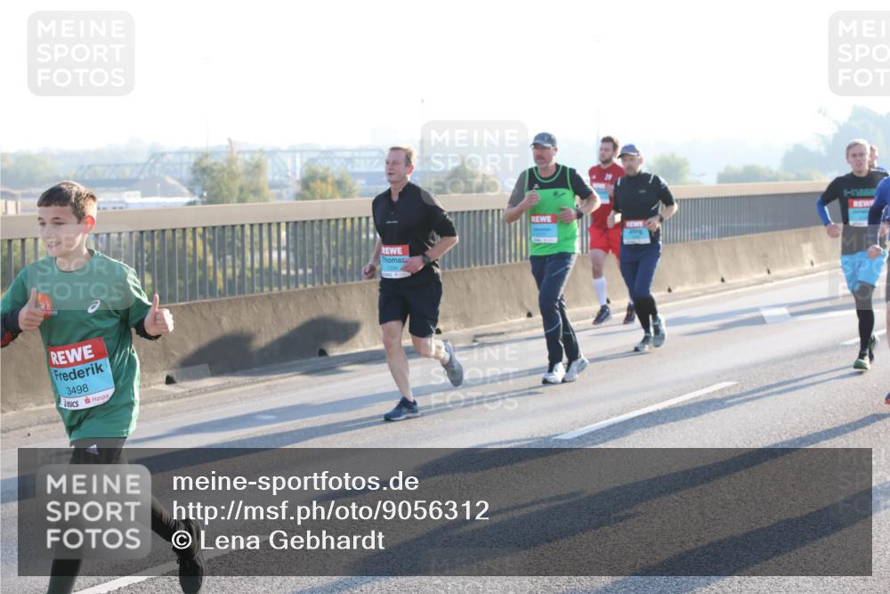 03.10.2025 - Köhlbrandbrückenlauf Lena Gebhardt http://msf.ph/oto/9056312 03.10.2025 09:17:25 Position 1 3498, 1239 meine-sportfotos.de