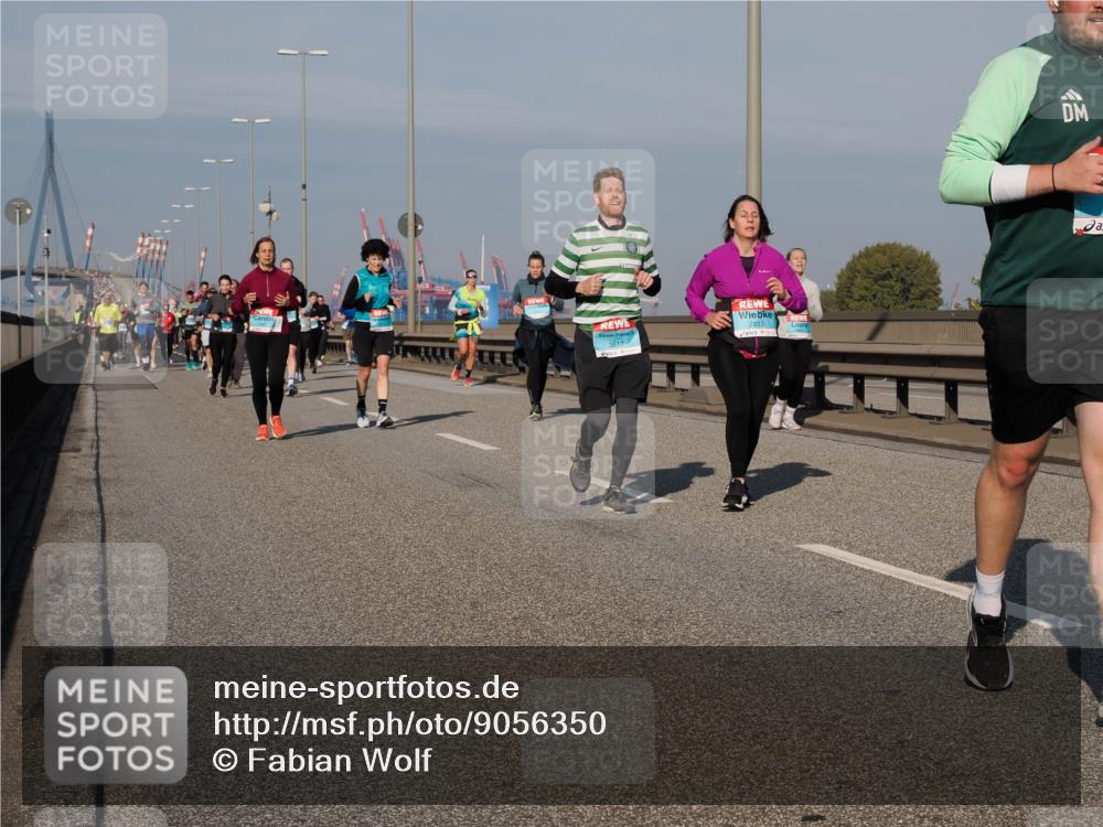 03.10.2025 - Köhlbrandbrückenlauf Fabian Wolf http://msf.ph/oto/9056350 03.10.2025 10:03:27 Position 3  meine-sportfotos.de