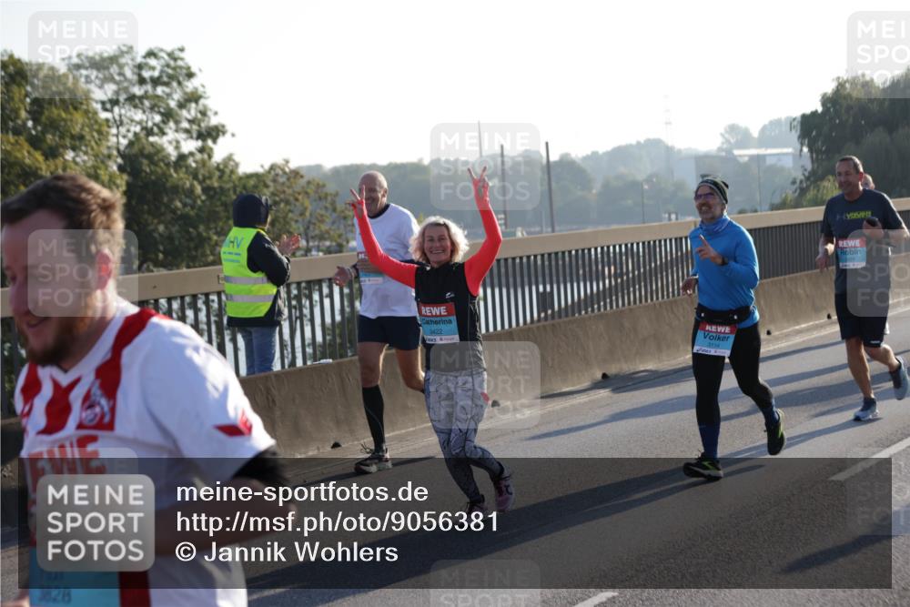 03.10.2025 - Köhlbrandbrückenlauf Jannik Wohlers http://msf.ph/oto/9056381 03.10.2025 09:20:55 Position 3 3828, 3422, 3114 meine-sportfotos.de