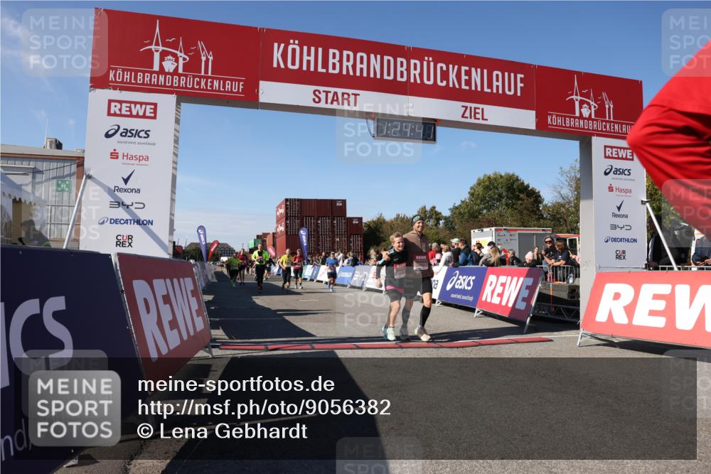 03.10.2025 - Köhlbrandbrückenlauf Lena Gebhardt http://msf.ph/oto/9056382 03.10.2025 13:24:41 Ziel 4535, 4786, 4810, 5150, 5394, 6039, 6113, 6114, 6149, 6150, 6198, 6210, 6211, 6473, 6551, 6598, 6599 meine-sportfotos.de