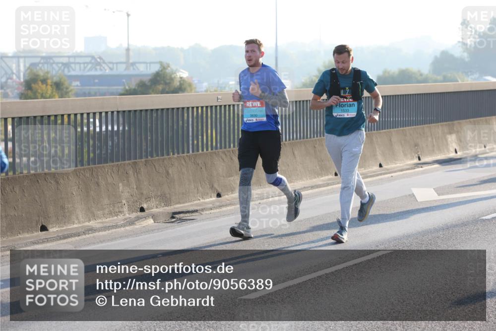 03.10.2025 - Köhlbrandbrückenlauf Lena Gebhardt http://msf.ph/oto/9056389 03.10.2025 09:17:27 Position 1 3830, 1533 meine-sportfotos.de