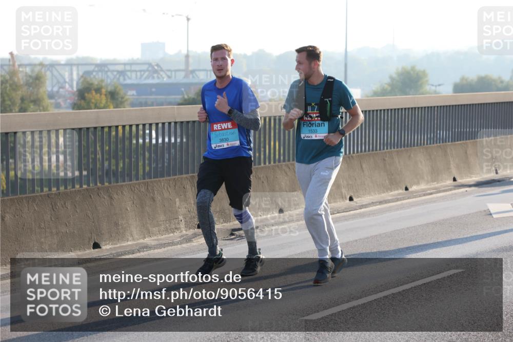 03.10.2025 - Köhlbrandbrückenlauf Lena Gebhardt http://msf.ph/oto/9056415 03.10.2025 09:17:28 Position 1 3830, 1533 meine-sportfotos.de