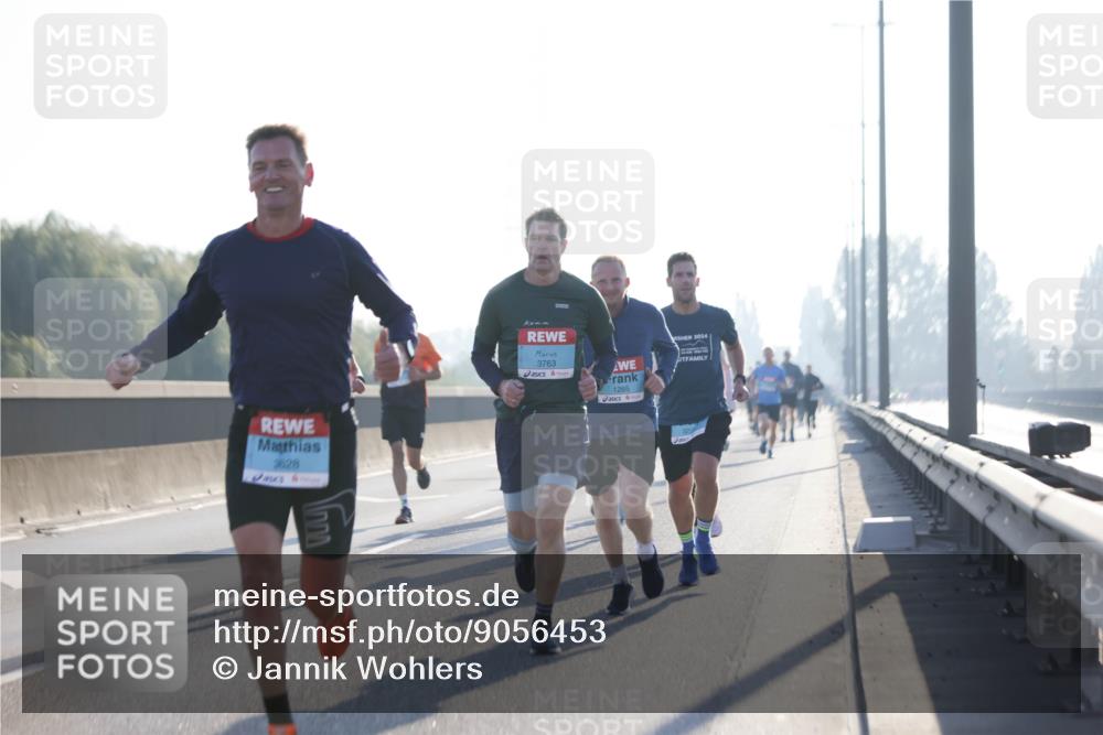 03.10.2025 - Köhlbrandbrückenlauf Jannik Wohlers http://msf.ph/oto/9056453 03.10.2025 09:13:13 Position 3 3628, 3763, 1265, 2024 meine-sportfotos.de