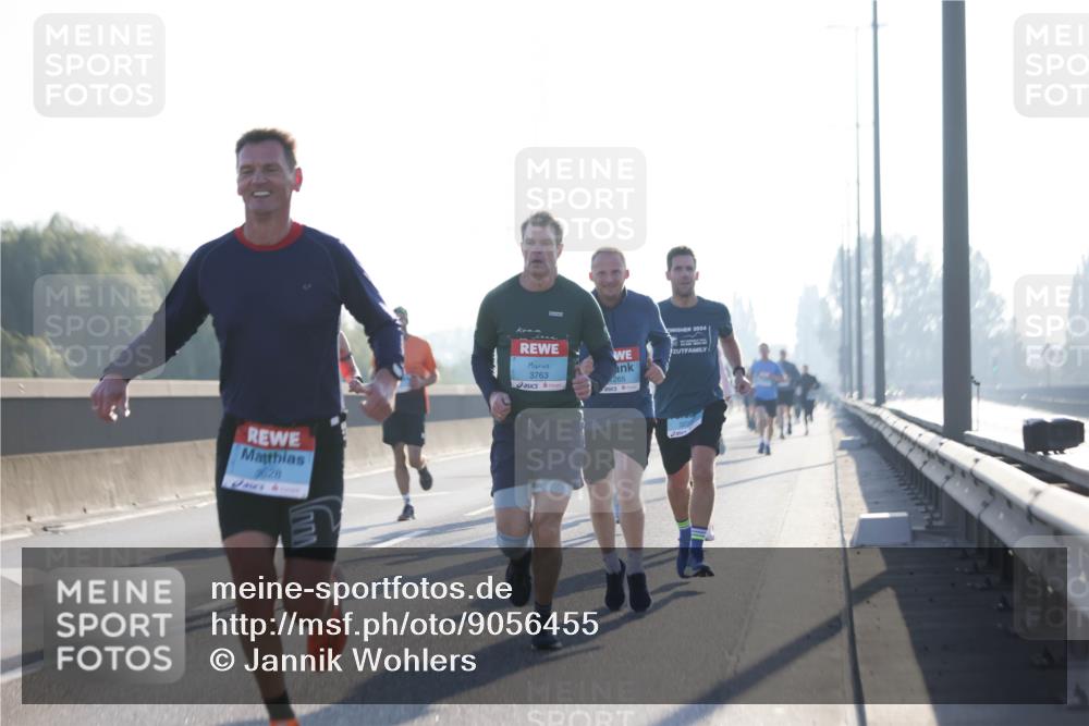 03.10.2025 - Köhlbrandbrückenlauf Jannik Wohlers http://msf.ph/oto/9056455 03.10.2025 09:13:13 Position 3 0628, 3763, 2024, 265 meine-sportfotos.de