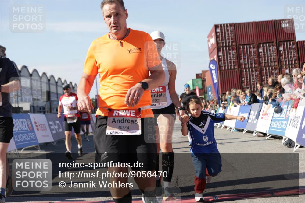 03.10.2025 - Köhlbrandbrückenlauf Jannik Wohlers http://msf.ph/oto/9056470 03.10.2025 13:10:56 Ziel 4352, 4370, 4401, 4412, 4506, 4547, 4689, 4862, 4933, 4998, 5103, 5791, 5965, 6274, 6330, 6449, 6450, 6665, 6797 meine-sportfotos.de