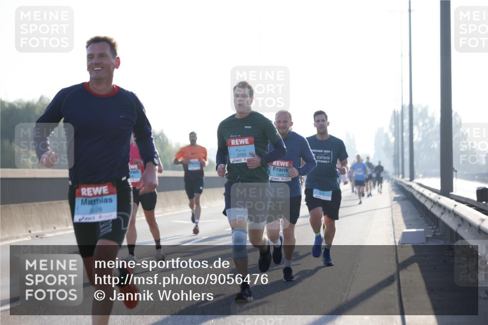 03.10.2025 - Köhlbrandbrückenlauf Jannik Wohlers http://msf.ph/oto/9056476 03.10.2025 09:13:13 Position 3 2628, 3763, 1265, 2024 meine-sportfotos.de