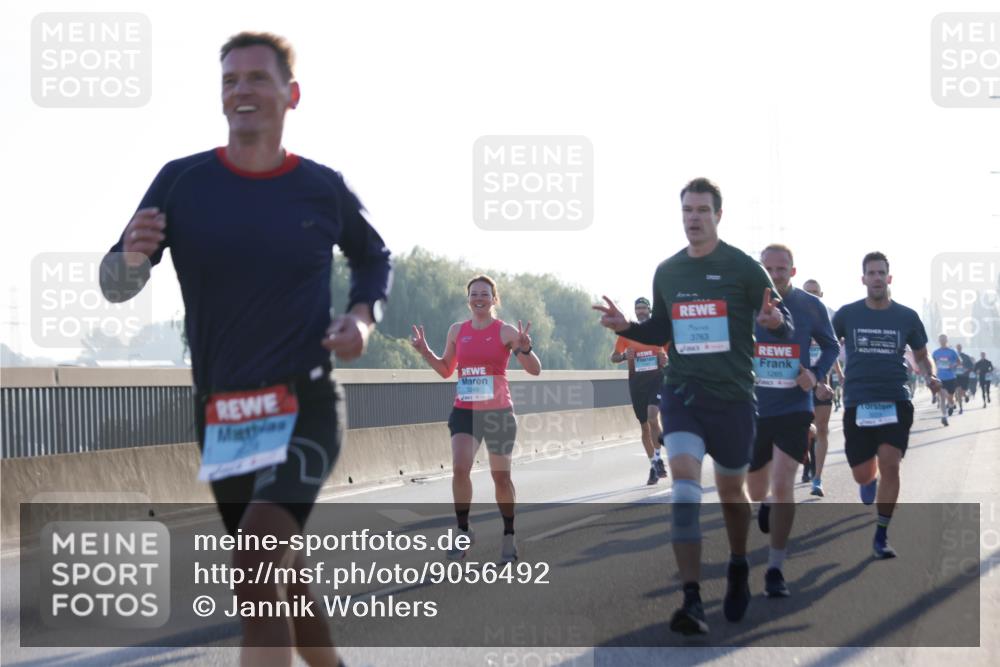 03.10.2025 - Köhlbrandbrückenlauf Jannik Wohlers http://msf.ph/oto/9056492 03.10.2025 09:13:14 Position 3 3249, 3763, 1265 meine-sportfotos.de