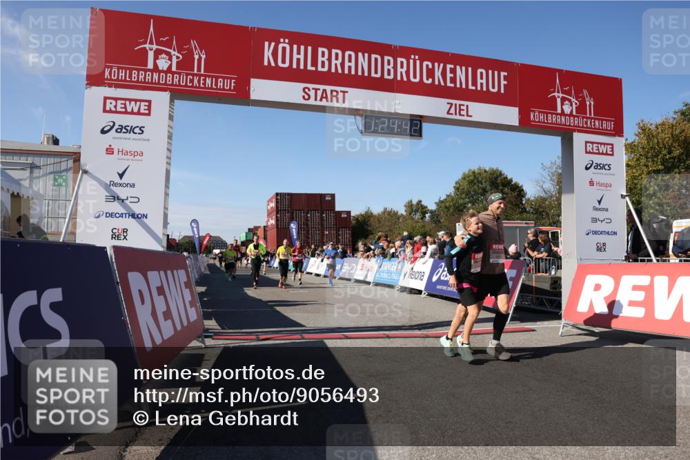 03.10.2025 - Köhlbrandbrückenlauf Lena Gebhardt http://msf.ph/oto/9056493 03.10.2025 13:24:42 Ziel 4535, 4786, 4810, 5150, 5394, 5527, 6039, 6113, 6114, 6149, 6150, 6198, 6210, 6211, 6473, 6551, 6598, 6599 meine-sportfotos.de