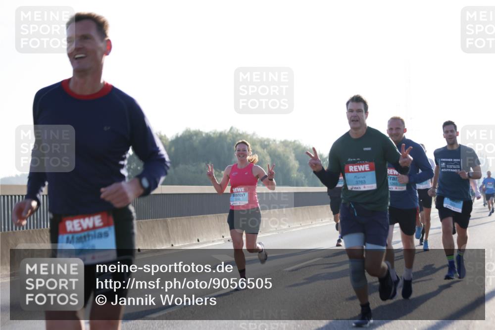 03.10.2025 - Köhlbrandbrückenlauf Jannik Wohlers http://msf.ph/oto/9056505 03.10.2025 09:13:14 Position 3 9828, 3249, 3763, 1265, 2024 meine-sportfotos.de