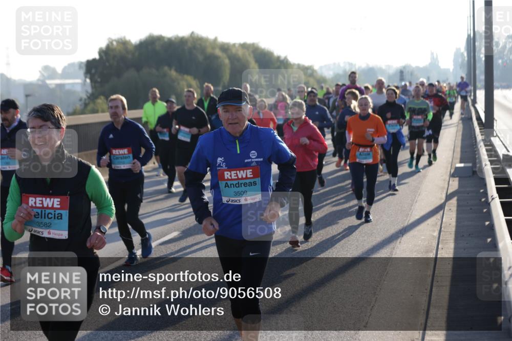 03.10.2025 - Köhlbrandbrückenlauf Jannik Wohlers http://msf.ph/oto/9056508 03.10.2025 09:20:58 Position 3 3582, 1712, 3509 meine-sportfotos.de