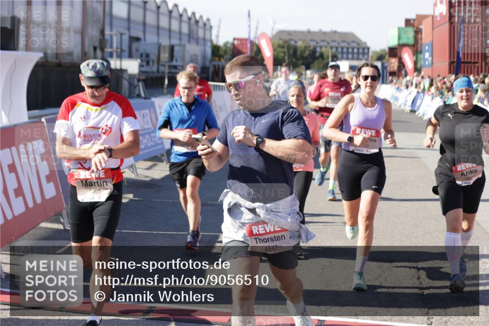 03.10.2025 - Köhlbrandbrückenlauf Jannik Wohlers http://msf.ph/oto/9056510 03.10.2025 13:10:58 Ziel 4352, 4370, 4401, 4412, 4506, 4547, 4689, 4862, 4933, 4998, 5103, 5791, 5965, 6274, 6330, 6449, 6450, 6665, 6797 meine-sportfotos.de