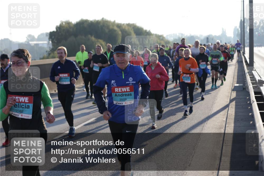 03.10.2025 - Köhlbrandbrückenlauf Jannik Wohlers http://msf.ph/oto/9056511 03.10.2025 09:20:58 Position 3 3582, 3712, 3509 meine-sportfotos.de