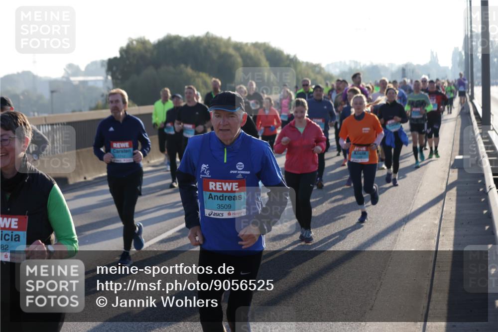 03.10.2025 - Köhlbrandbrückenlauf Jannik Wohlers http://msf.ph/oto/9056525 03.10.2025 09:20:59 Position 3 82, 1712, 3509 meine-sportfotos.de