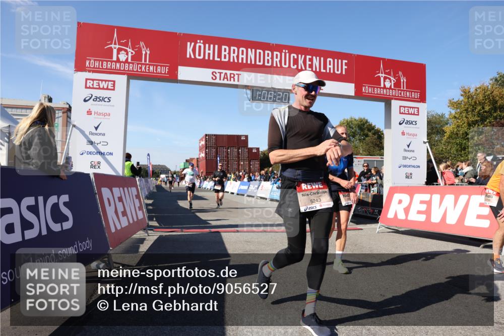 03.10.2025 - Köhlbrandbrückenlauf Lena Gebhardt http://msf.ph/oto/9056527 03.10.2025 13:08:20 Ziel 4307, 4409, 4768, 5243, 5804, 5994, 6021, 6369, 6569, 6824 meine-sportfotos.de