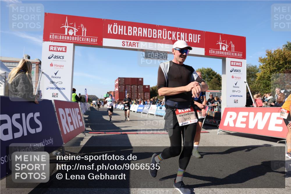 03.10.2025 - Köhlbrandbrückenlauf Lena Gebhardt http://msf.ph/oto/9056535 03.10.2025 13:08:20 Ziel 4307, 4409, 4768, 5243, 5804, 5994, 6021, 6369, 6569, 6824 meine-sportfotos.de