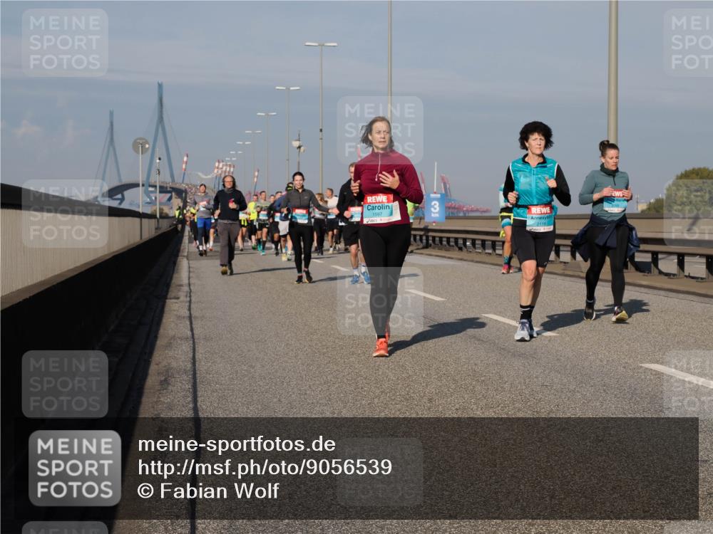 03.10.2025 - Köhlbrandbrückenlauf Fabian Wolf http://msf.ph/oto/9056539 03.10.2025 10:03:31 Position 3 1597, 2119 meine-sportfotos.de