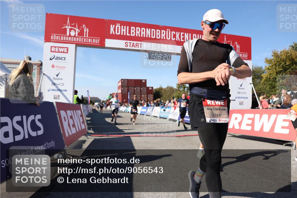 03.10.2025 - Köhlbrandbrückenlauf Lena Gebhardt http://msf.ph/oto/9056543 03.10.2025 13:08:20 Ziel 4307, 4409, 4768, 5243, 5804, 5994, 6021, 6369, 6569, 6824 meine-sportfotos.de