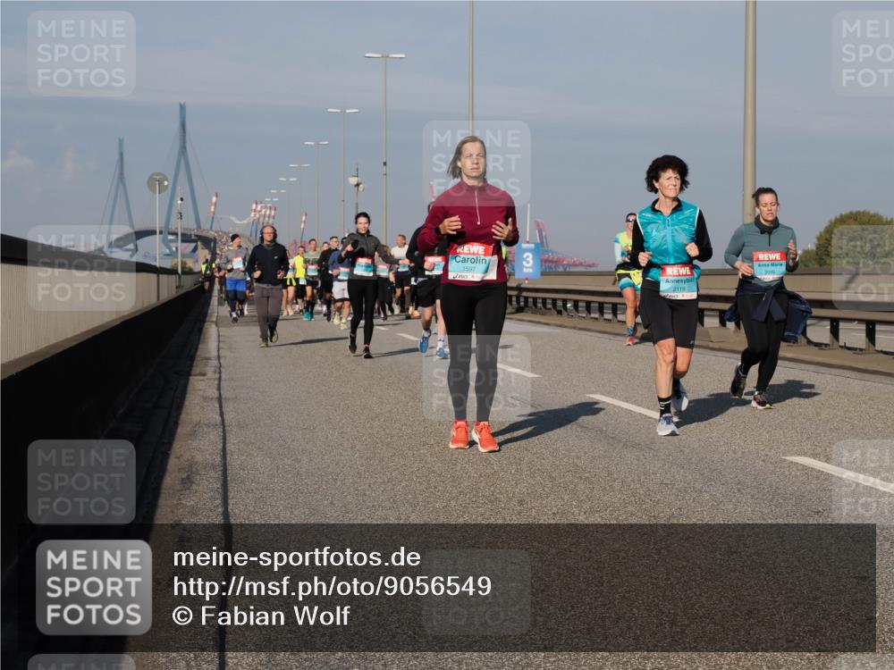 03.10.2025 - Köhlbrandbrückenlauf Fabian Wolf http://msf.ph/oto/9056549 03.10.2025 10:03:32 Position 3 1597, 2119, 2099 meine-sportfotos.de
