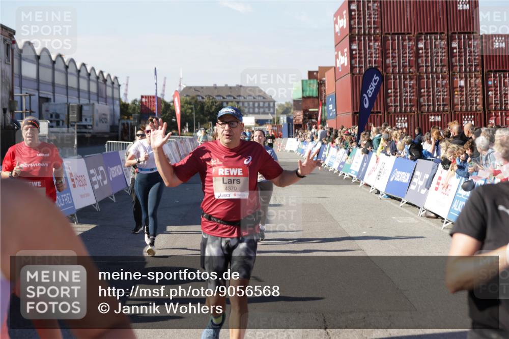 03.10.2025 - Köhlbrandbrückenlauf Jannik Wohlers http://msf.ph/oto/9056568 03.10.2025 13:11:00 Ziel 4352, 4370, 4401, 4506, 4547, 4689, 4862, 4933, 4998, 5103, 5791, 5965, 6274, 6330, 6449, 6450, 6665, 6797 meine-sportfotos.de