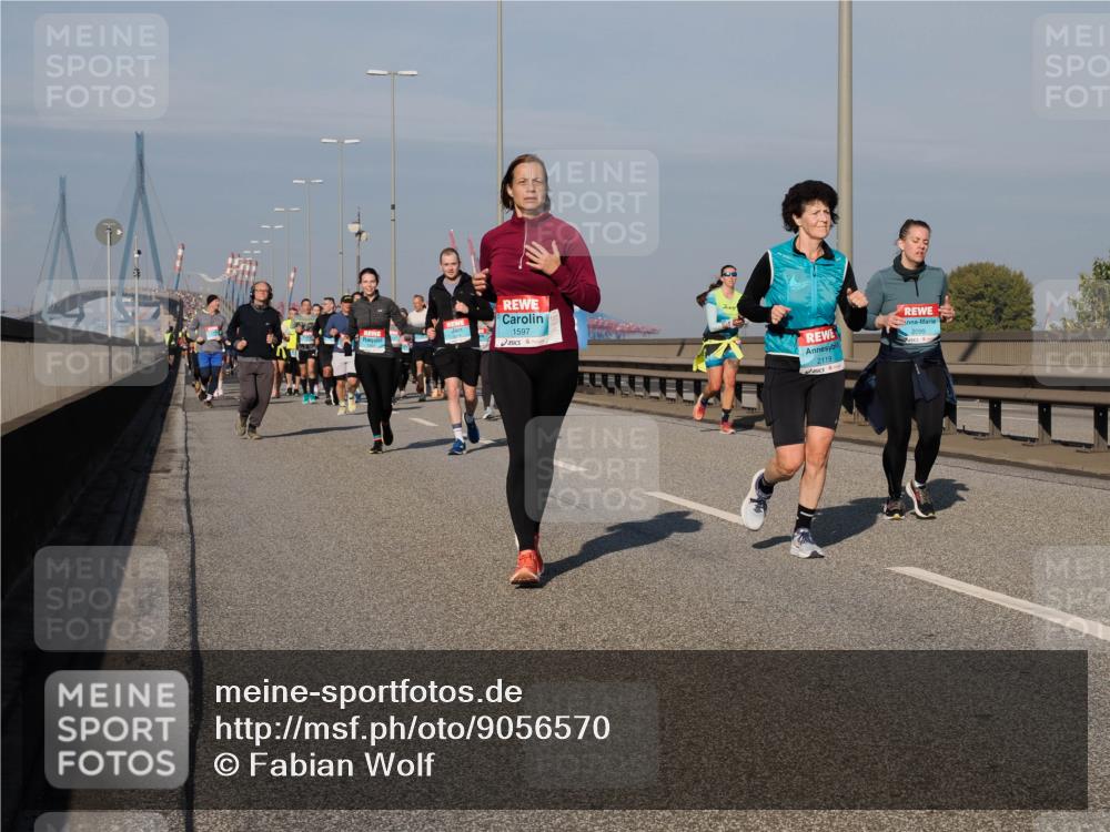 03.10.2025 - Köhlbrandbrückenlauf Fabian Wolf http://msf.ph/oto/9056570 03.10.2025 10:03:32 Position 3 1597, 2119, 2099 meine-sportfotos.de