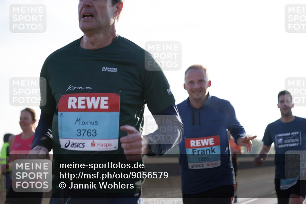 03.10.2025 - Köhlbrandbrückenlauf Jannik Wohlers http://msf.ph/oto/9056579 03.10.2025 09:13:15 Position 3 35, 3763, 1265 meine-sportfotos.de
