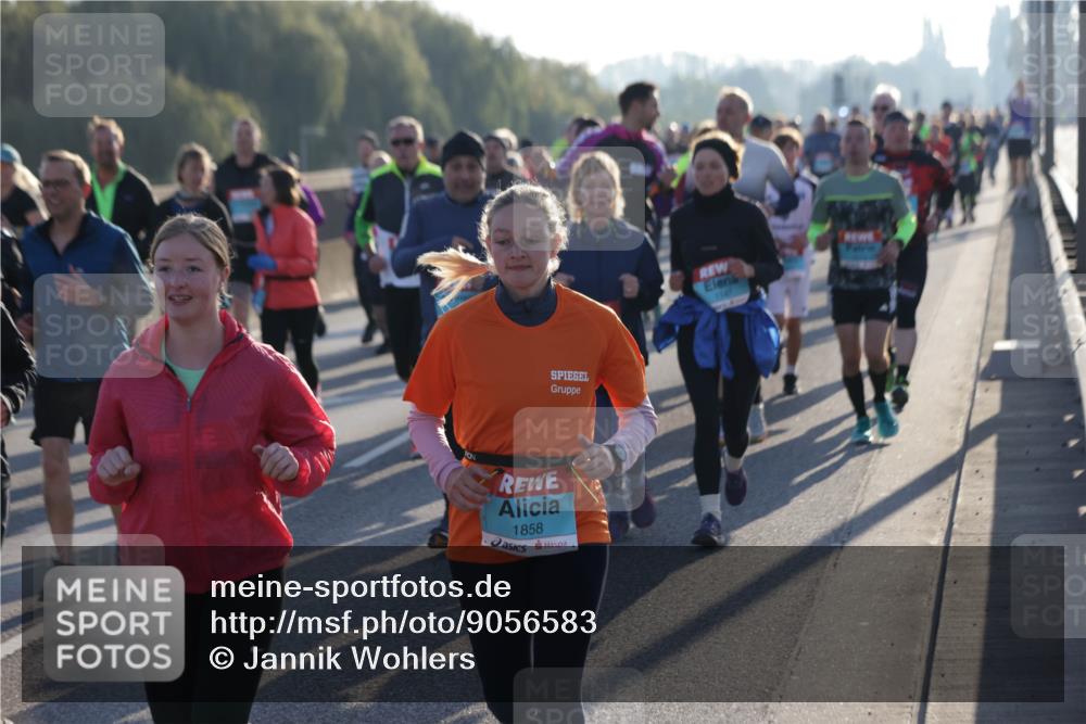 03.10.2025 - Köhlbrandbrückenlauf Jannik Wohlers http://msf.ph/oto/9056583 03.10.2025 09:21:00 Position 3 1858, 1147 meine-sportfotos.de