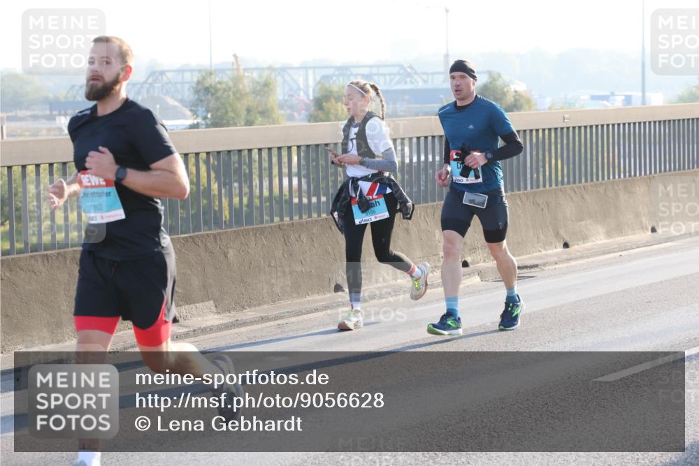 03.10.2025 - Köhlbrandbrückenlauf Lena Gebhardt http://msf.ph/oto/9056628 03.10.2025 09:17:33 Position 1 1602, 3165, 31 meine-sportfotos.de