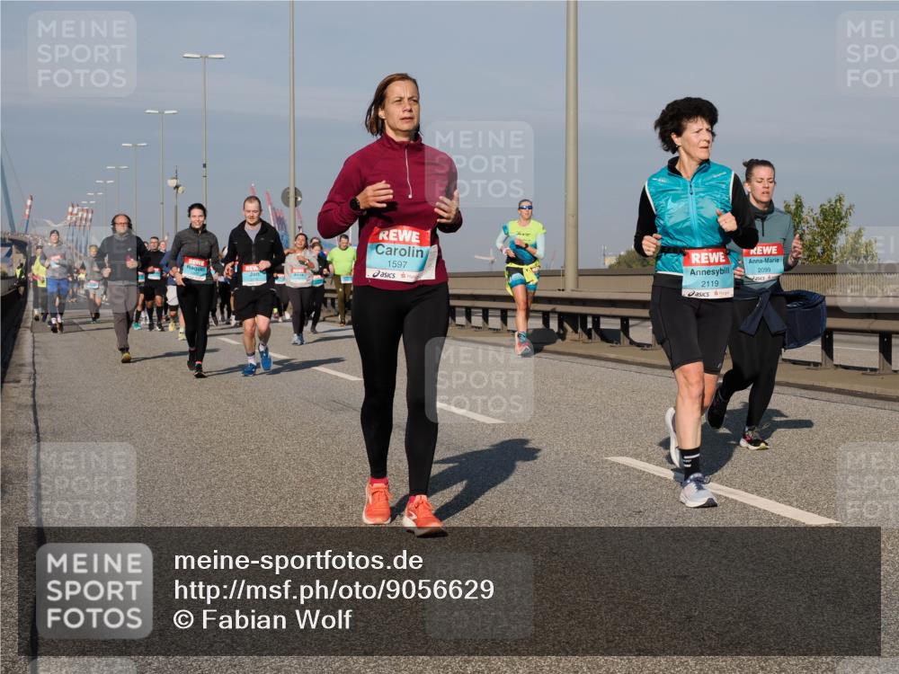 03.10.2025 - Köhlbrandbrückenlauf Fabian Wolf http://msf.ph/oto/9056629 03.10.2025 10:03:33 Position 3 1597, 2119, 2099 meine-sportfotos.de